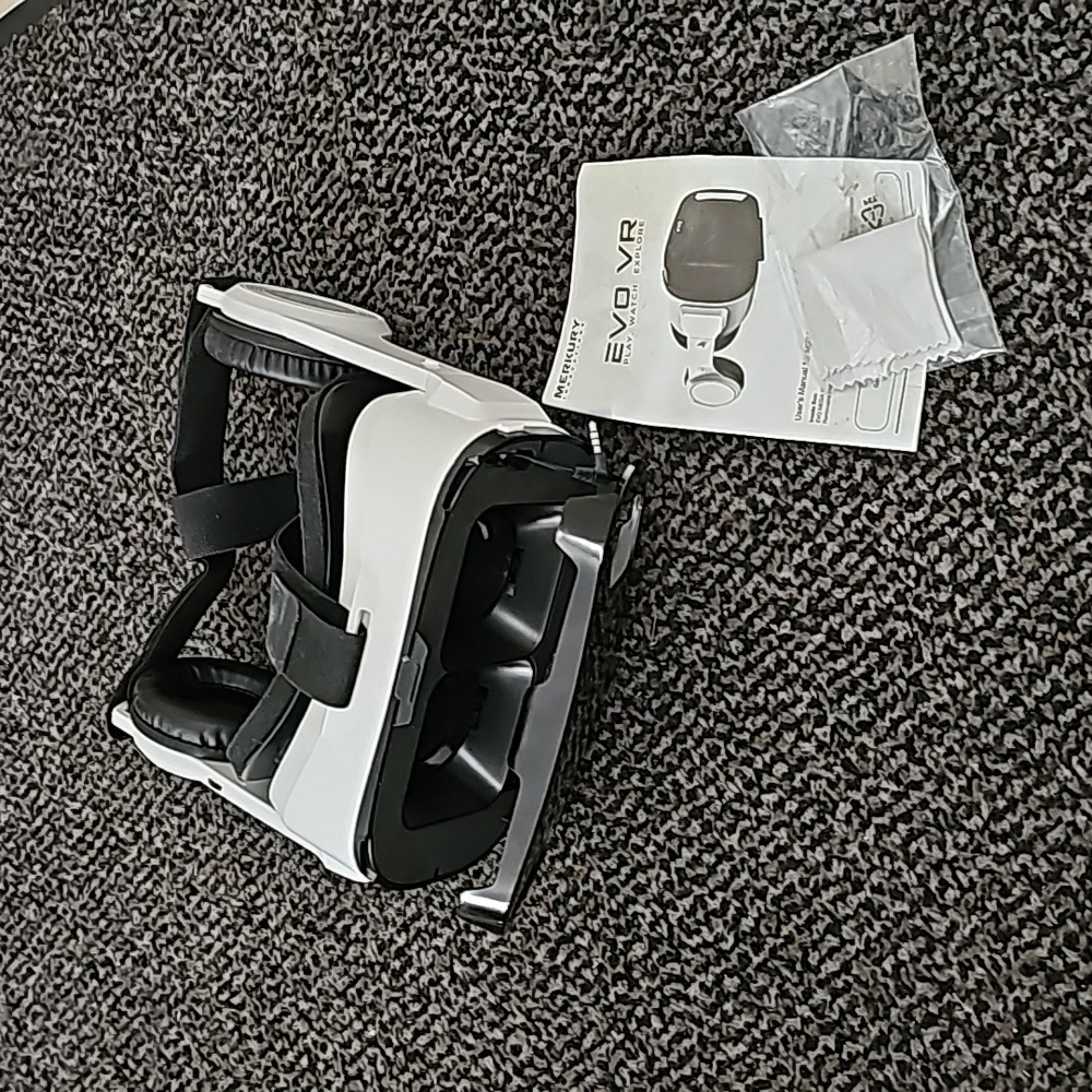 EVO VR Virtual Reality Headset